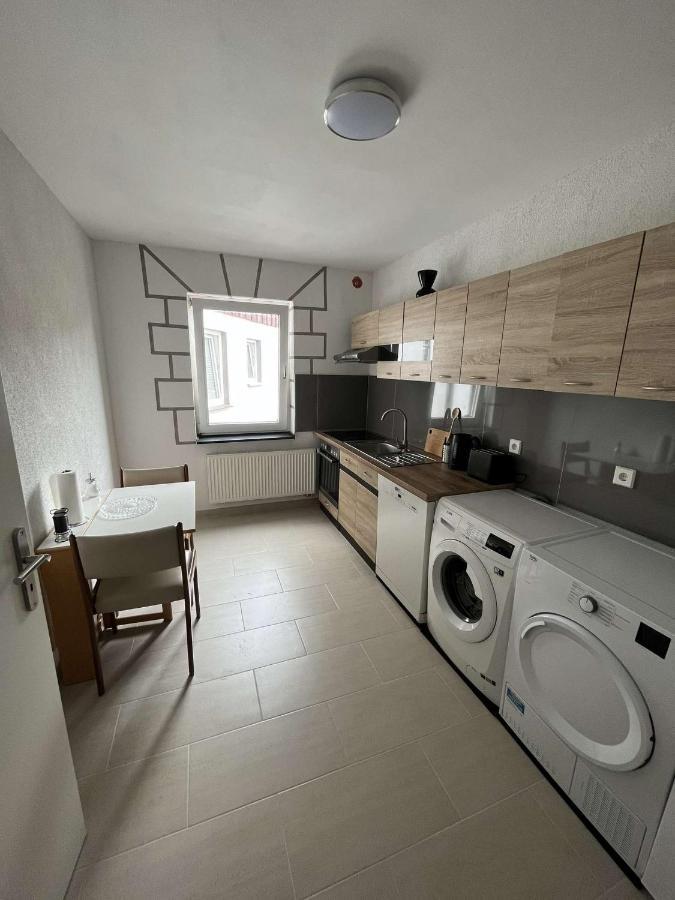 Uebernachtung By Tag Apartment Kassel Luaran gambar