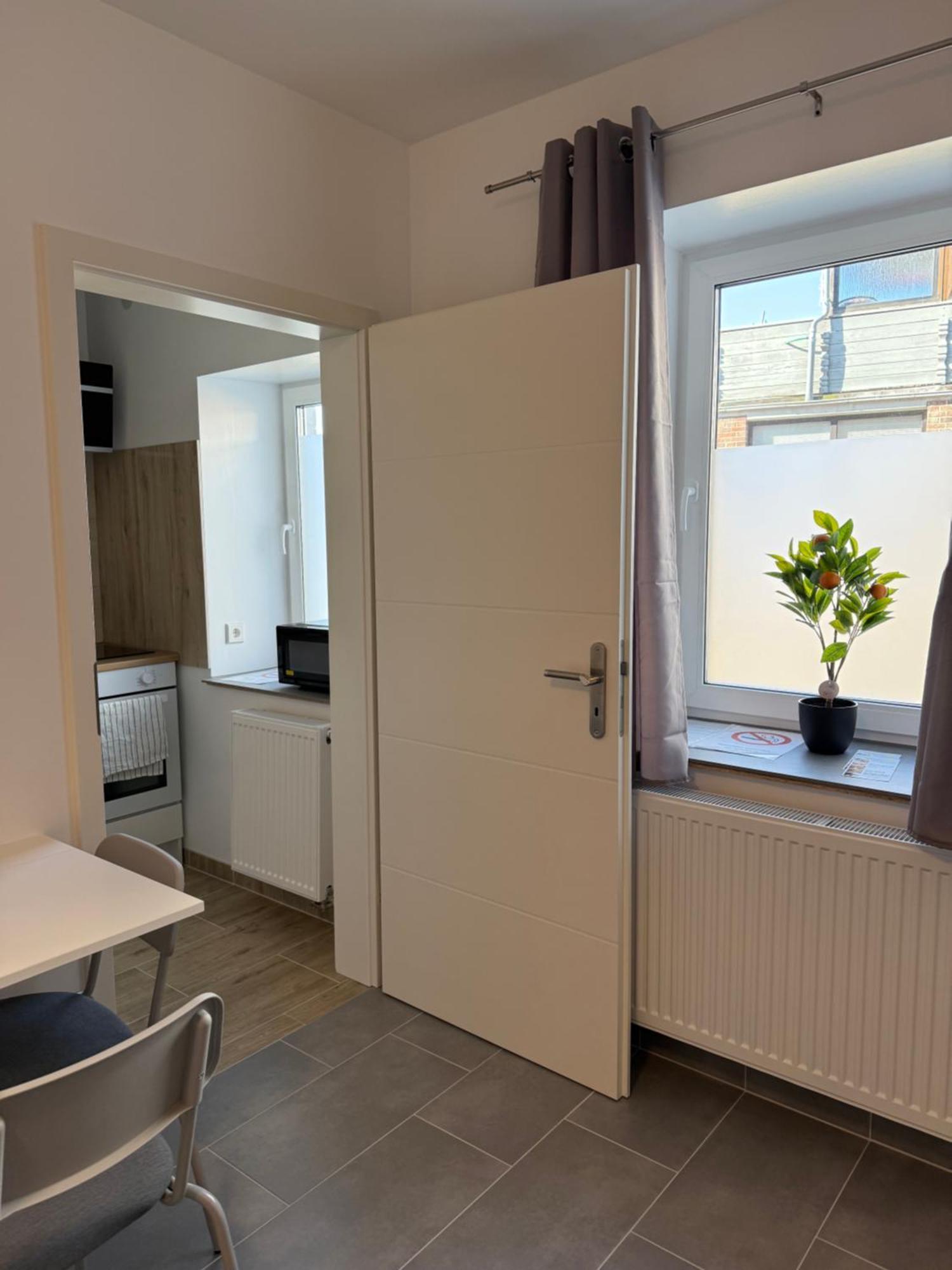 Uebernachtung By Tag Apartment Kassel Luaran gambar