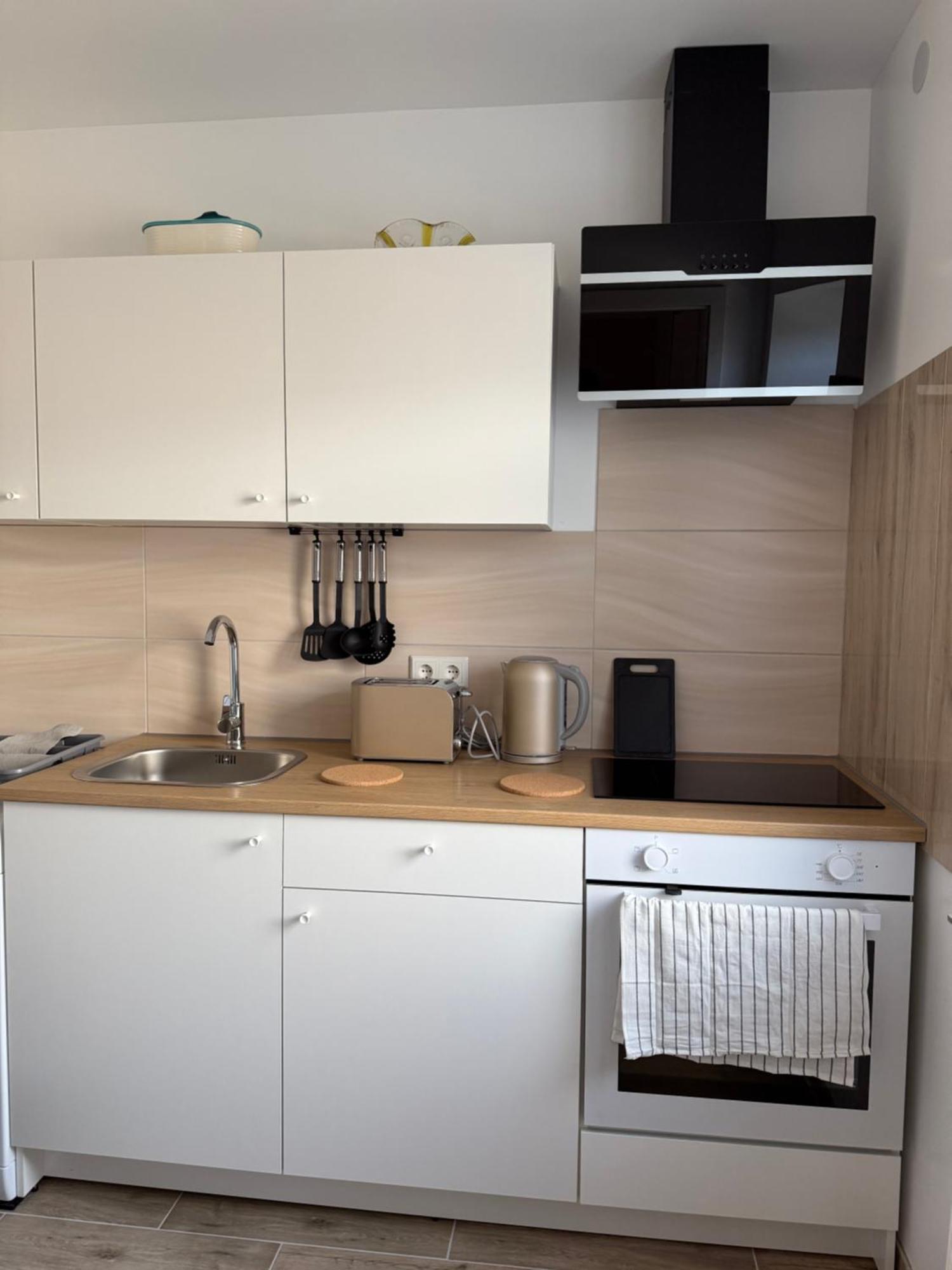 Uebernachtung By Tag Apartment Kassel Luaran gambar